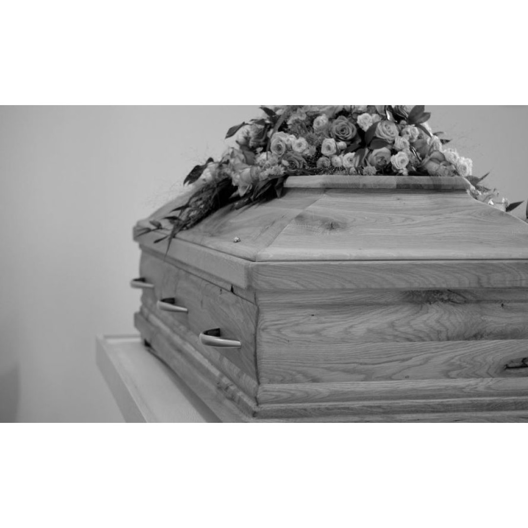 Casket Selection Balancing Tradition and Budget 