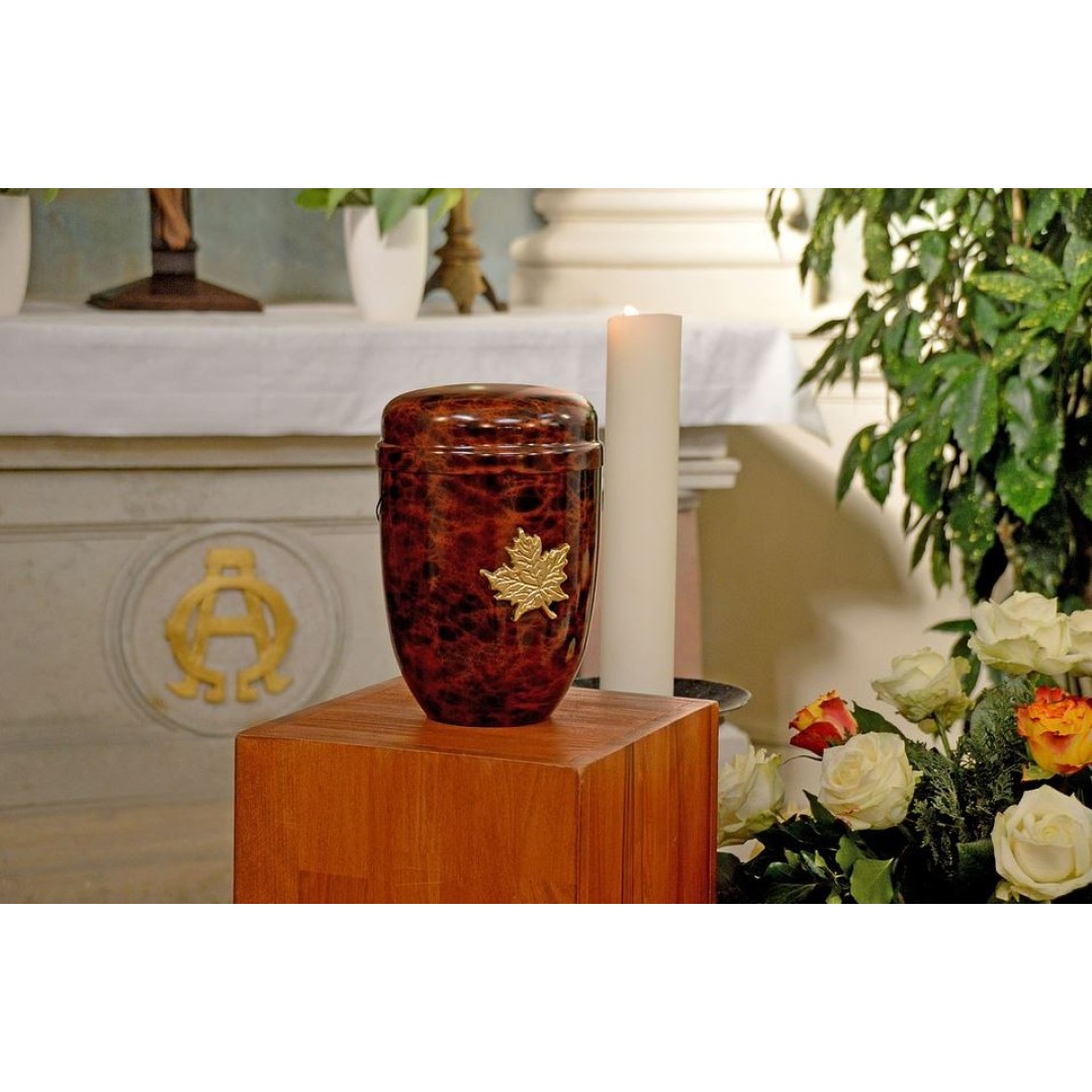 What Type Of Urn Material To Choose